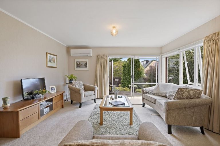 Photo of property in 8a Levaut Place, Half Moon Bay, Auckland, 2012