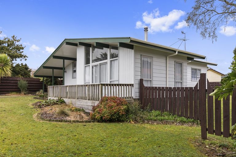 Photo of property in 5 Onyx Place, Pukehangi, Rotorua, 3015