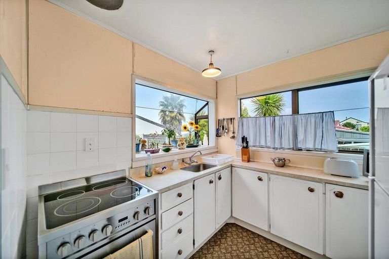 Photo of property in 2 Romilly Court, Papakura, 2110