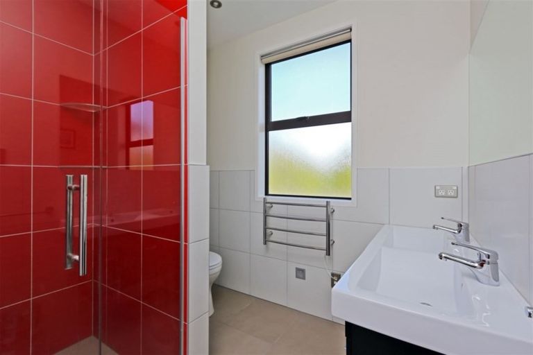 Photo of property in 4 Kempton Park Lane, Havelock North, 4130