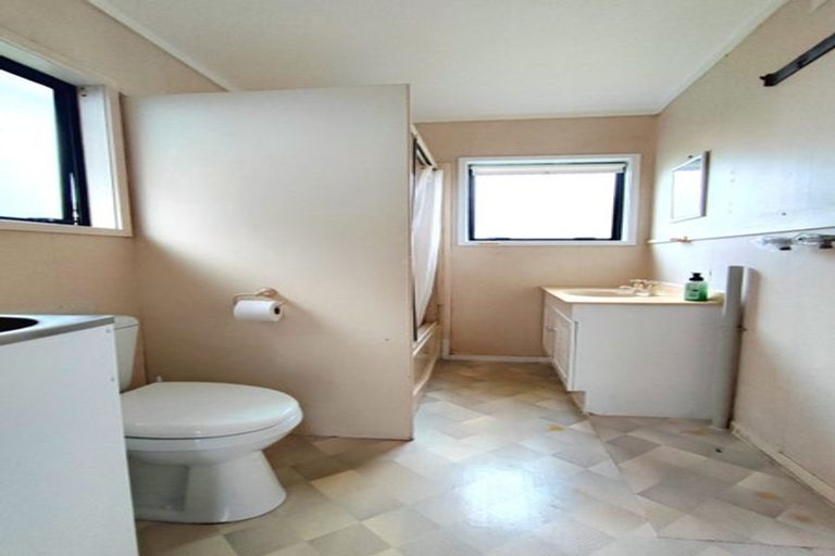 Photo of property in 55 Corunna Road, Milford, Auckland, 0620