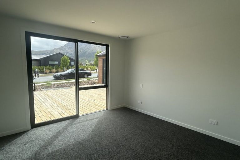 Photo of property in 34 Howden Drive, Jacks Point, 9371