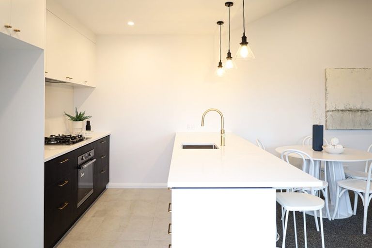 Photo of property in 1 Mangatainoka Lane, Awapuni, 4412