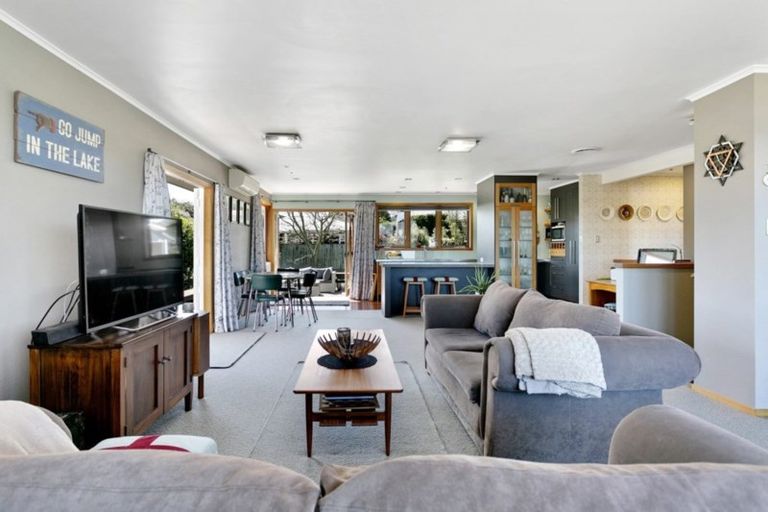 Photo of property in 2/48 Ngamotu Road, Hilltop, Taupo, 3330