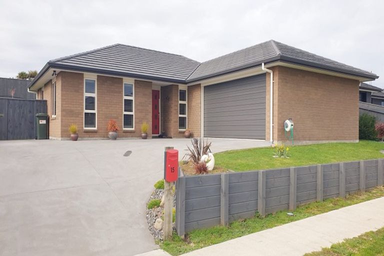 Photo of property in 15 Magnolia Crescent, Tawhero, Whanganui, 4501