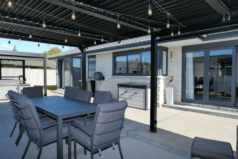 Photo of property in 20 Spackman Crescent, Paraparaumu, 5032