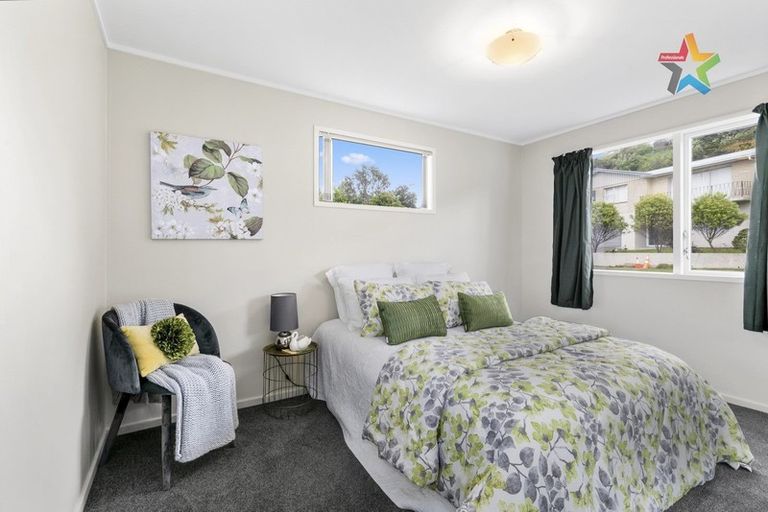 Photo of property in 10b Camellia Terrace, Maungaraki, Lower Hutt, 5010