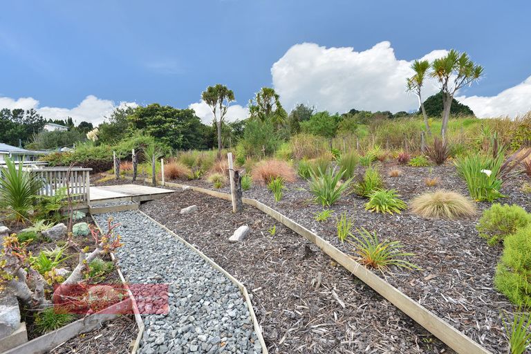 Photo of property in 10 Toetoe Road, Otaika, Whangarei, 0170