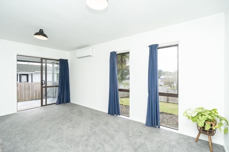 Photo of property in 37 Balmerino Crescent, Pukete, Hamilton, 3200