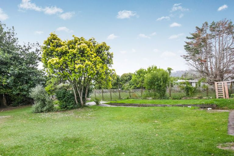 Photo of property in 103a Woodglen Road, Glen Eden, Auckland, 0602