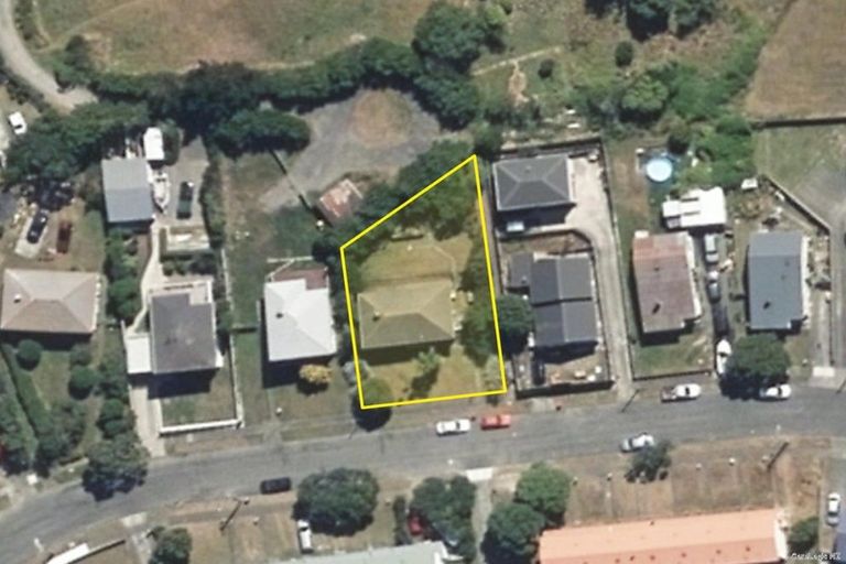 Photo of property in 52 Owhiti Street, Titahi Bay, Porirua, 5022
