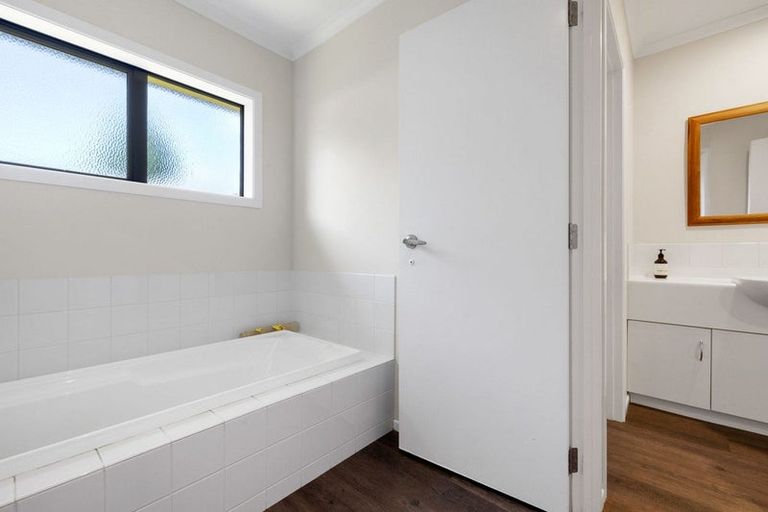 Photo of property in 33 Moore Street, Leamington, Cambridge, 3432