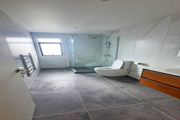 Photo of property in 1 Skua Road, Hobsonville, Auckland, 0616