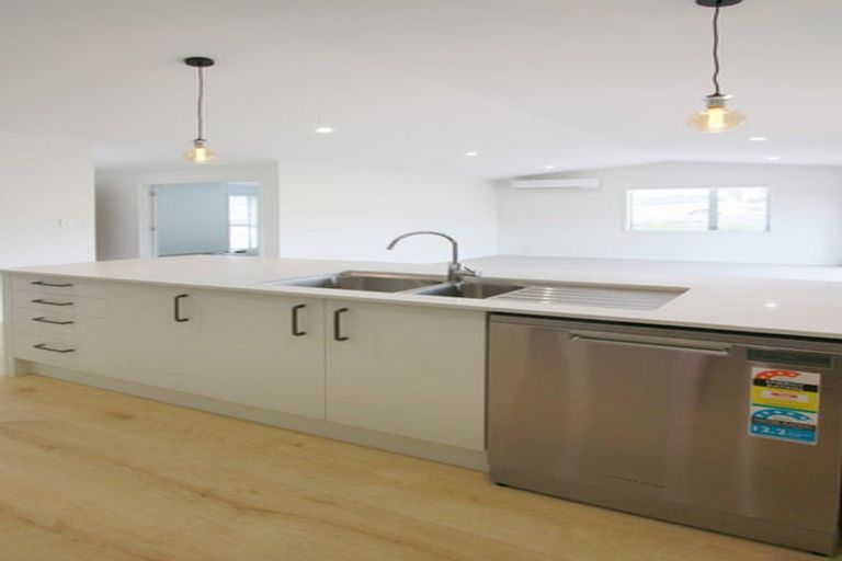 Photo of property in 19 Kia Kaha Drive, Snells Beach, 0920