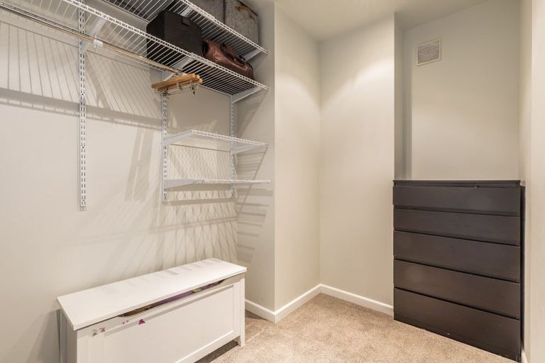 Photo of property in 8 Friend Street, Karori, Wellington, 6012