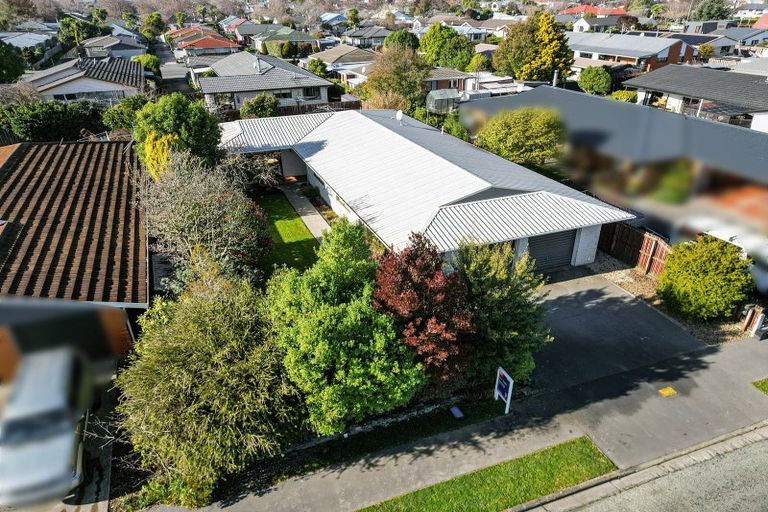 Photo of property in 12 Kinley Street, Rangiora, 7400