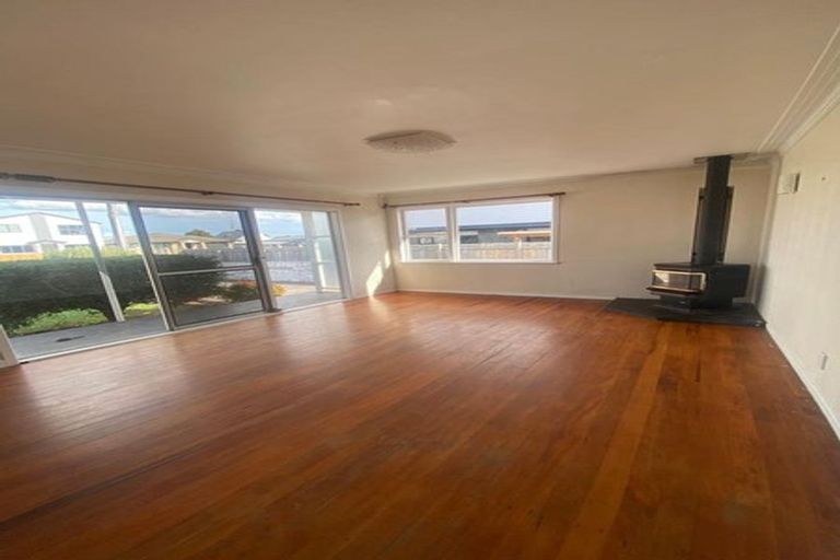 Photo of property in 152 Manuroa Road, Takanini, 2112