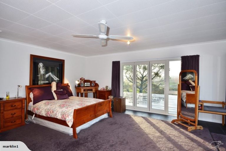 Photo of property in 2118 East Coast Road, Stillwater, Silverdale, 0993