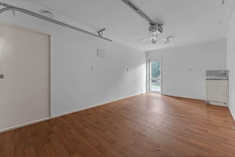 Photo of property in 16 Drummond Drive, Ranui, Auckland, 0612