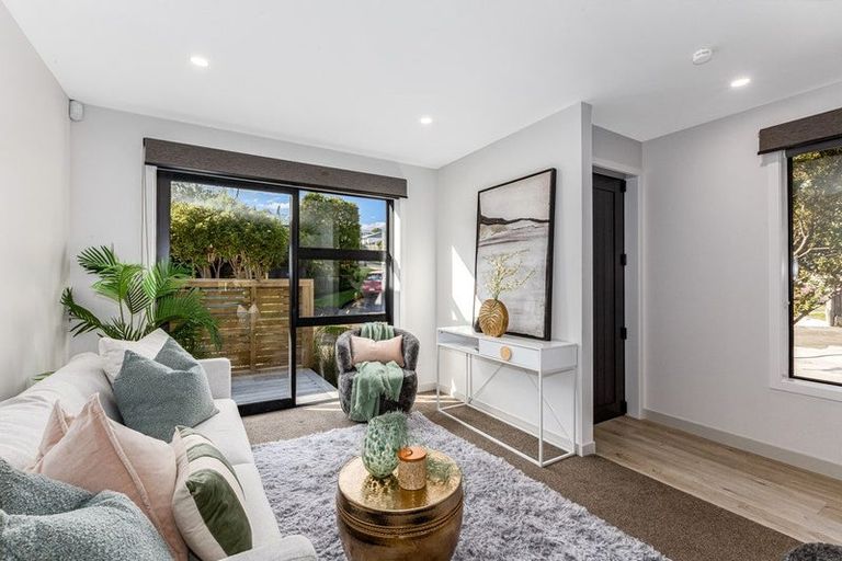 Photo of property in 11a Barberry Grove, Maungaraki, Lower Hutt, 5010