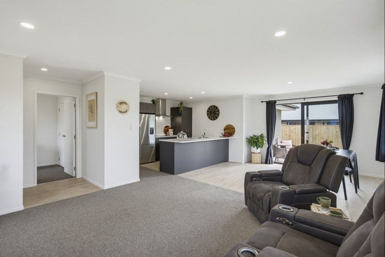 Photo of property in 42 Tainui Street, Levin, 5510