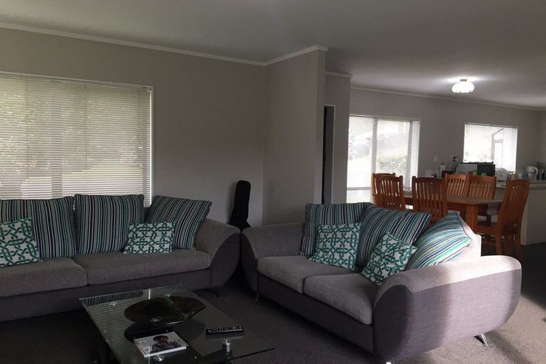 Photo of property in 7 Sherpa Place, Massey, Auckland, 0614