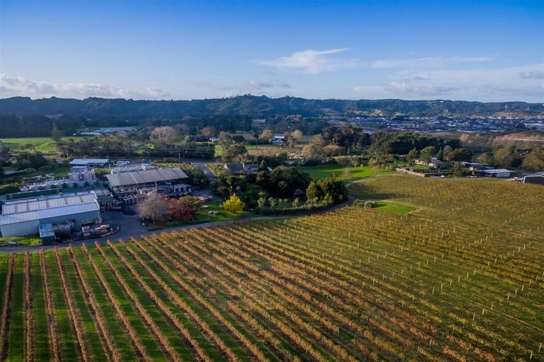 Photo of property in 5 York Terrace, Riverhead, 0820