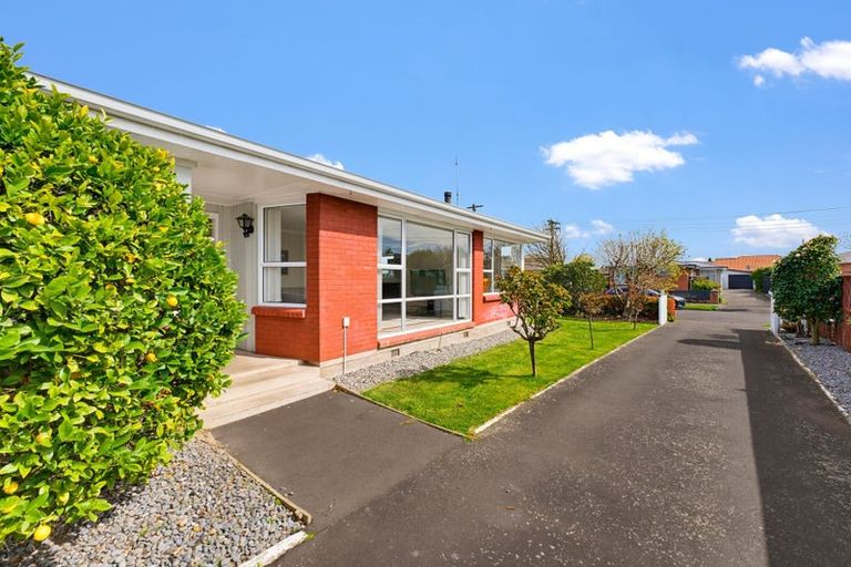 Photo of property in 4 Colesbury Street, Bishopdale, Christchurch, 8053