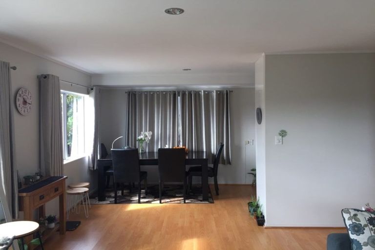 Photo of property in 321 Albany Highway, Rosedale, Auckland, 0632