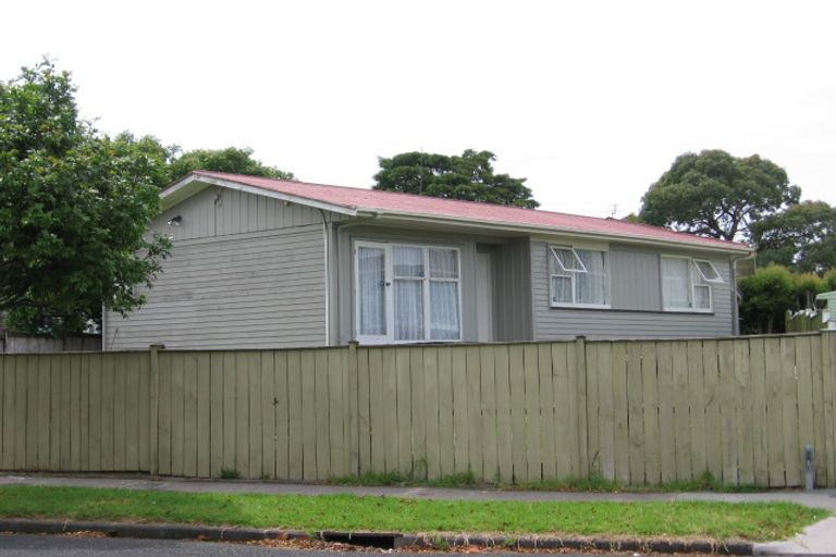 Photo of property in 47 Maple Street, Avondale, Auckland, 1026