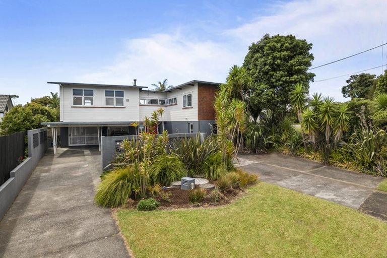 Photo of property in 4 Range Road, Swanson, Auckland, 0816