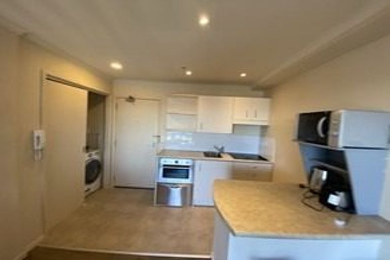 Photo of property in The Rennaissance, 5j/18 Ronwood Avenue, Manukau, Auckland, 2104