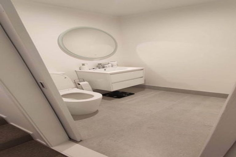 Photo of property in 1/14 Bracken Avenue, Takapuna, Auckland, 0622