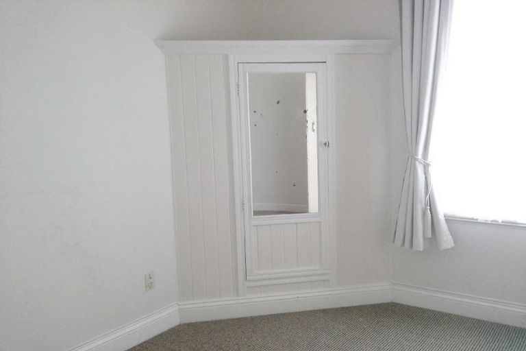 Photo of property in 8 Cutfield Road, New Plymouth, 4310