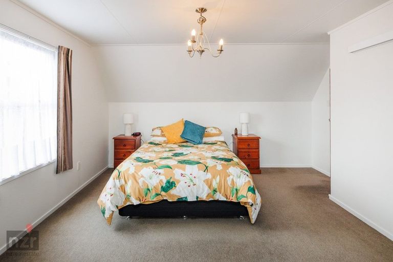 Photo of property in 22 Lyndale Place, Kelvin Grove, Palmerston North, 4414