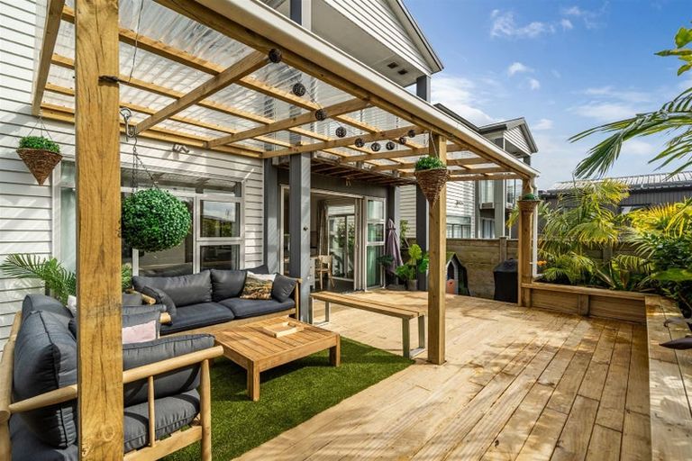 Photo of property in 5 Lockheed Street, Hobsonville, Auckland, 0618