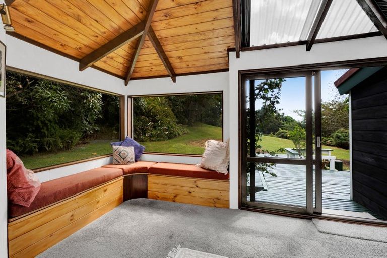 Photo of property in 65 Veale Road, Ridgewood, New Plymouth, 4371