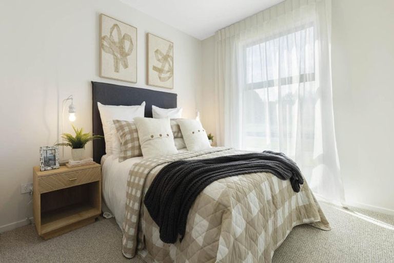 Photo of property in 49 Kaurinui Crescent, One Tree Point, 0118