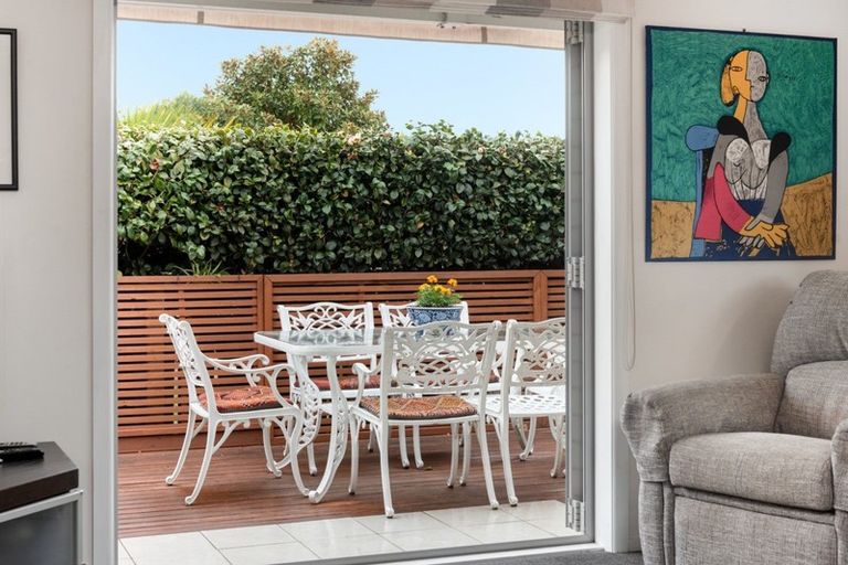 Photo of property in 15a Laing Place, Otumoetai, Tauranga, 3110