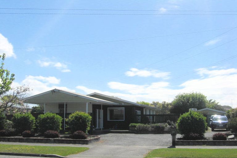 Photo of property in 91 Cotswold Avenue, Bishopdale, Christchurch, 8053