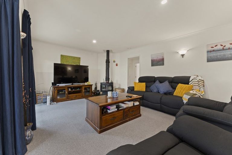 Photo of property in 38 Oak Crescent, Ashhurst, 4810