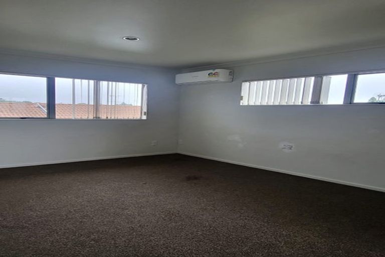 Photo of property in 61c Kayes Road, Pukekohe, 2120