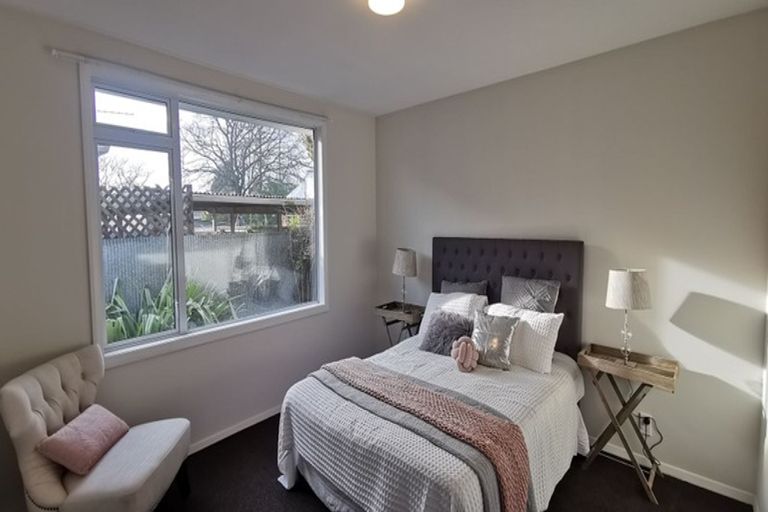 Photo of property in 9 Mappleton Avenue, Burnside, Christchurch, 8053