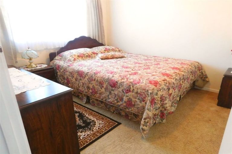 Photo of property in 2/42 Borich Road, Sunnyvale, Auckland, 0612