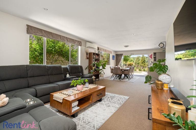 Photo of property in 39 Scoria Close, Pyes Pa, Tauranga, 3112