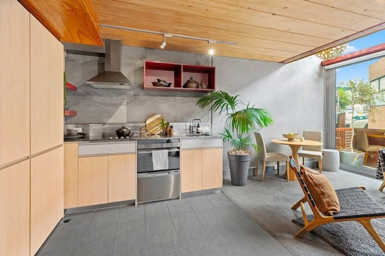 Photo of property in Tattoo Apartments, 2/42 Abel Smith Street, Te Aro, Wellington, 6011