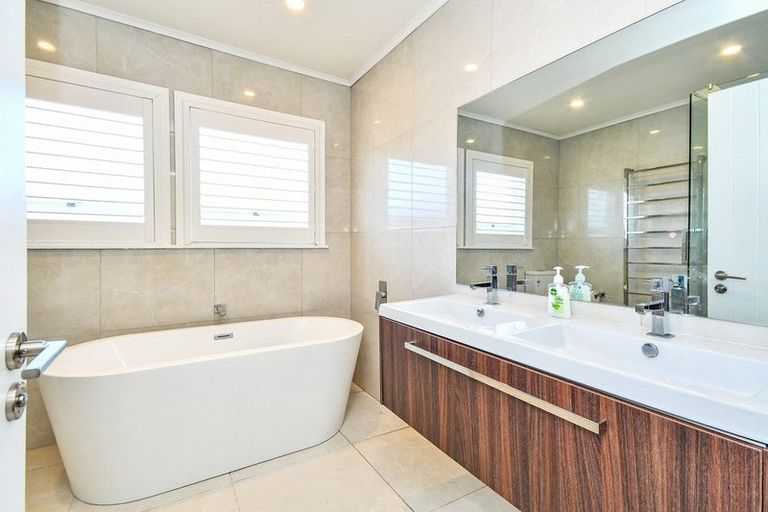 Photo of property in 1/18 Duke Street, Papakura, 2110