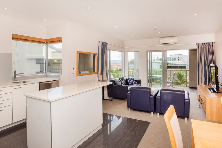 Photo of property in 4 Reads Quay, Gisborne, 4010