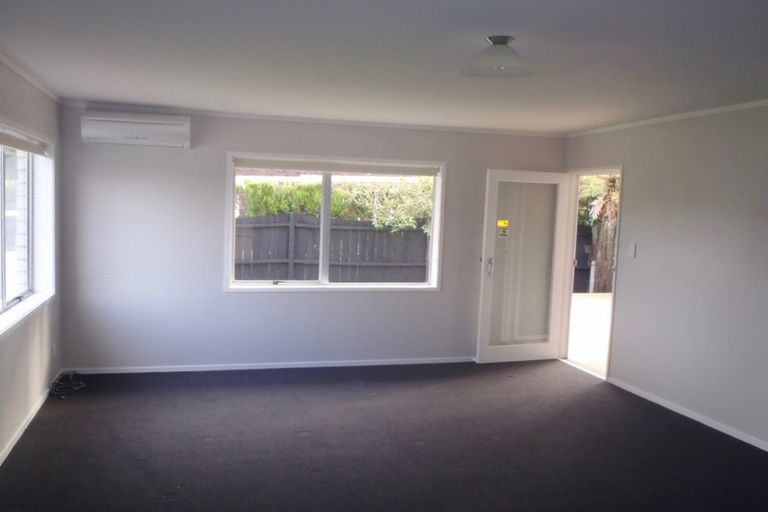 Photo of property in 1/6 Pakira Avenue, Glendene, Auckland, 0602