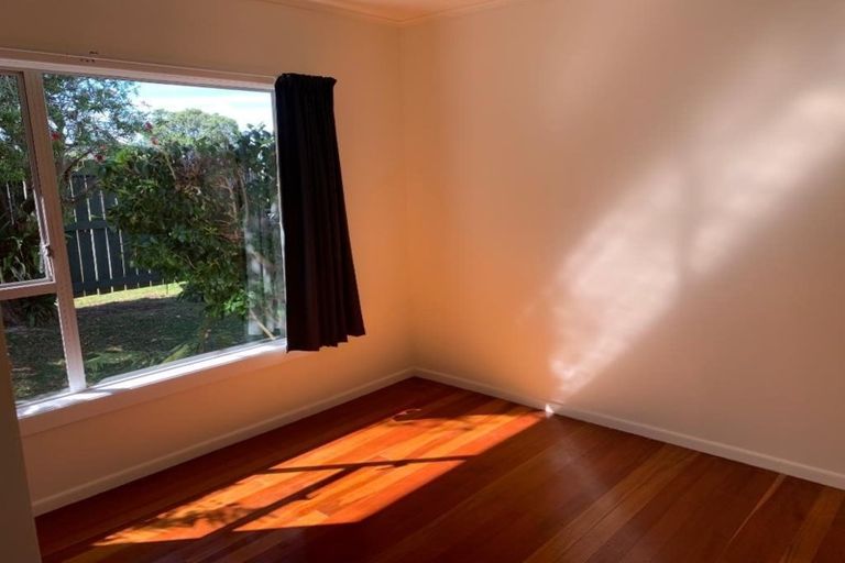 Photo of property in 2/164 Forrest Hill Road, Forrest Hill, Auckland, 0620